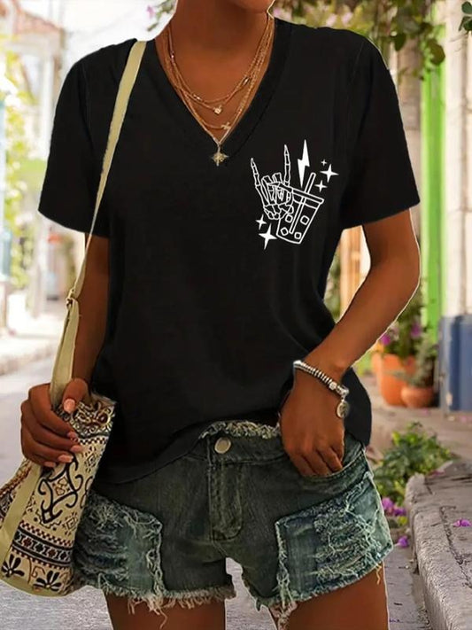 Women's Cartoon Skull & Letter Print V Neck Vintage Graphic Tee, Summer Clothes Women, Casual Short Sleeve Black T-Shirt for Summer, Women's Top for Daily Wear, Gifts for Besties
