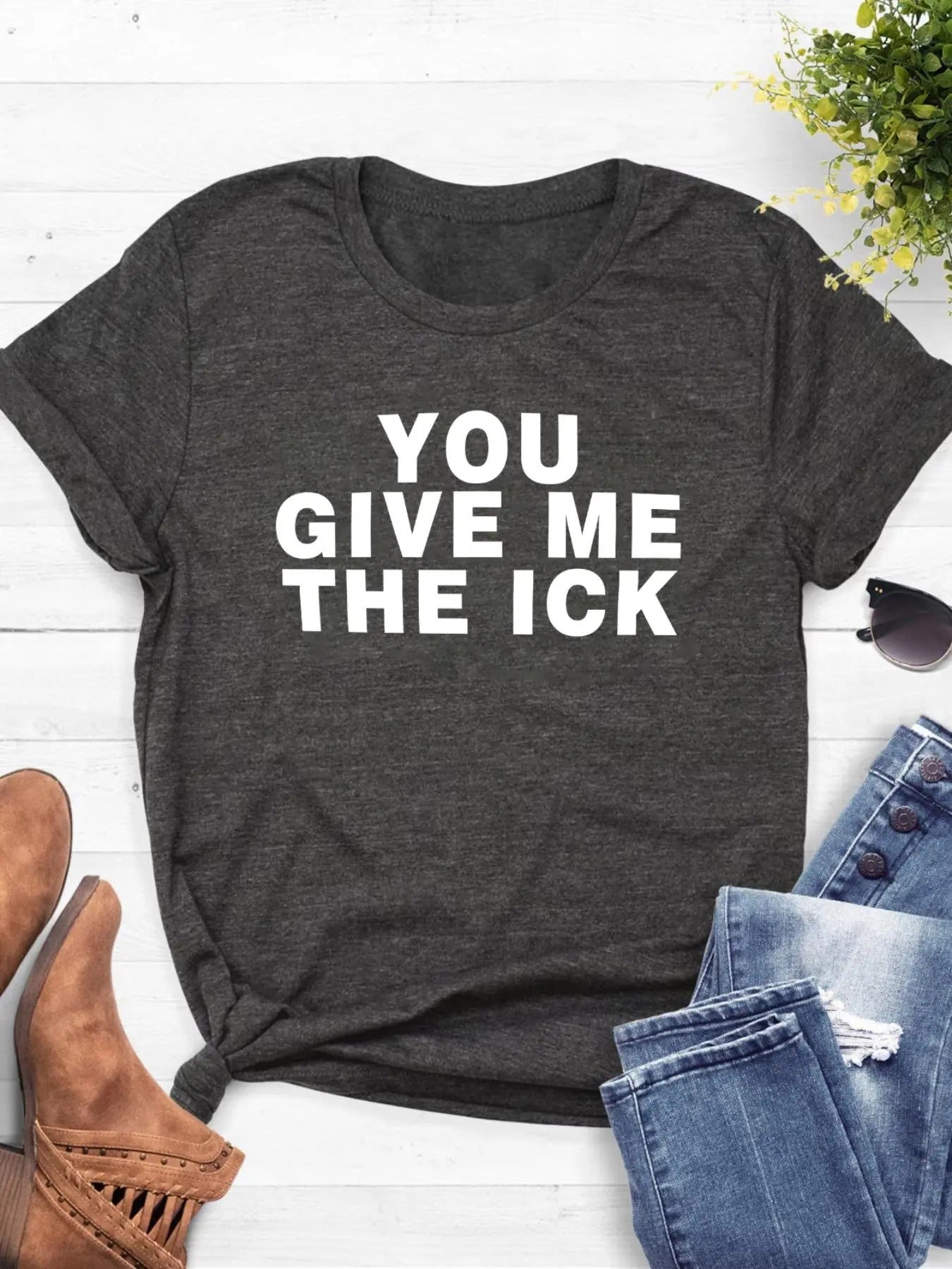 Women's Letter Graphic Print Round Neck Tee, Casual Short Sleeve T-shirt For Daily Wear, Vintage Trendy Ladies Summer Outfit