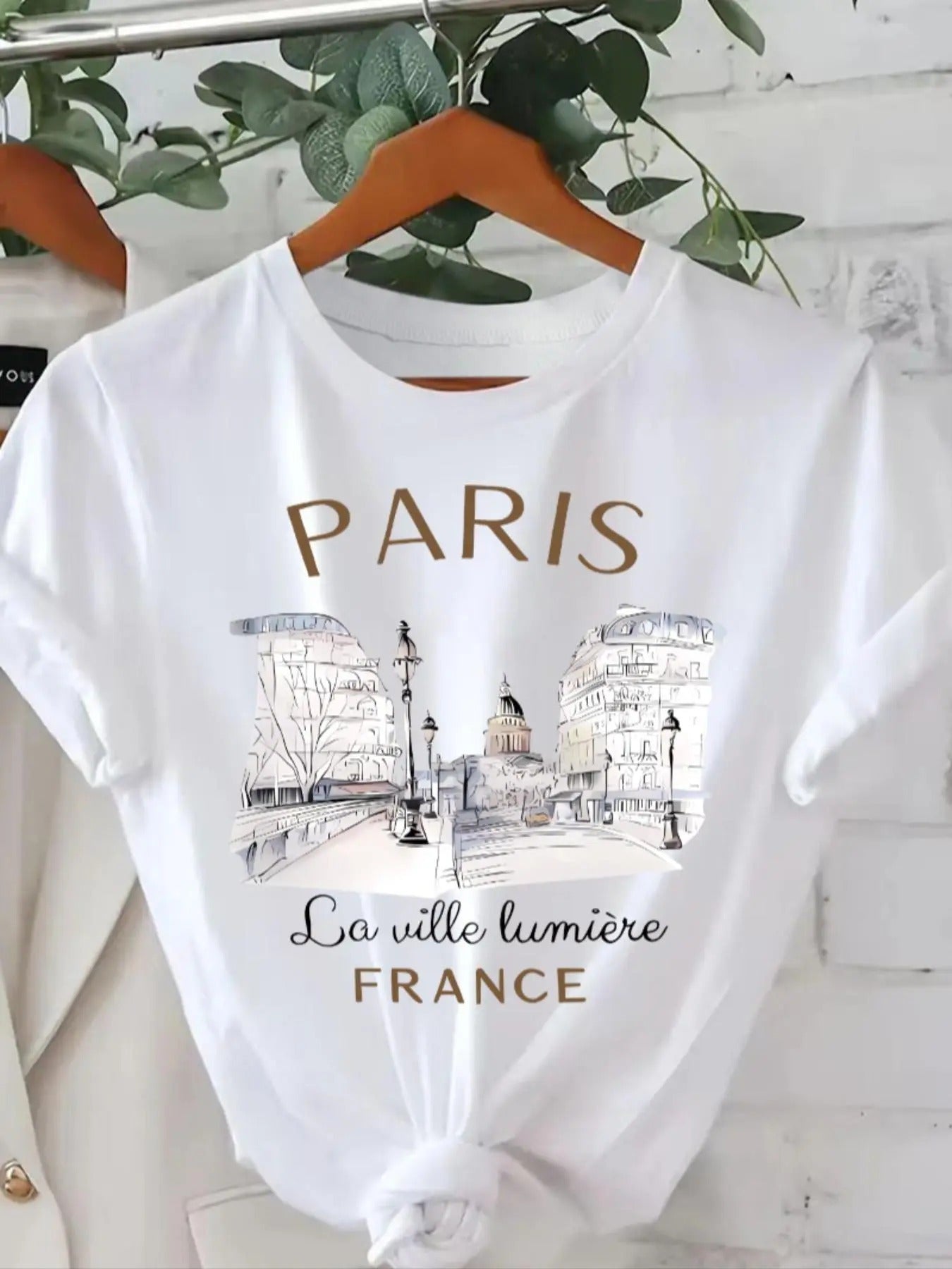 Women's Paris City & Letter Print Round Neck Tee, Casual Short Sleeve Crew Neck T-shirt for Summer, Fashion Women's Top...