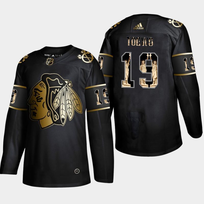 chicago blackhawks #19 jonathan toews Statue of Liberty